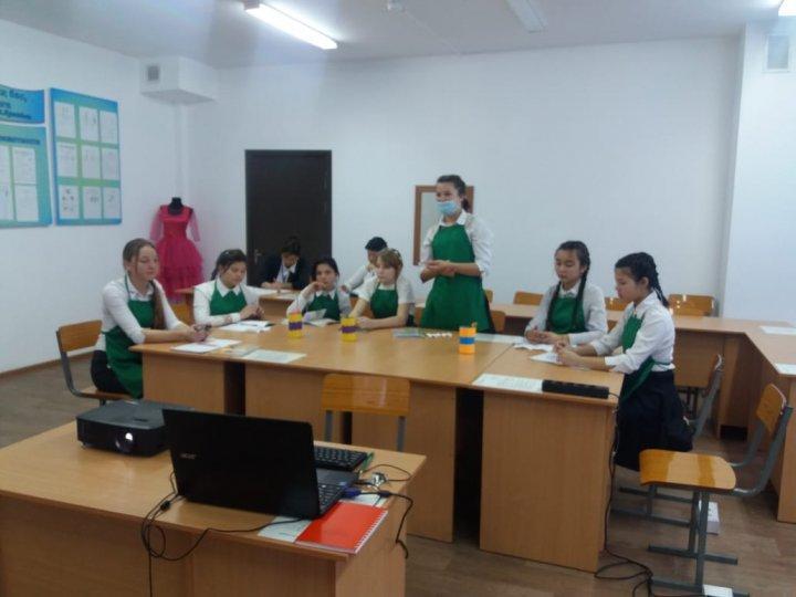  К.Пан провели открытый урок на тему «Создание декоративных 2D / 3D– изделий для интерьера» 